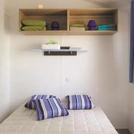 Kemping Mobil-home Cosy Avec Terrasse A - Api-1-52-490 *