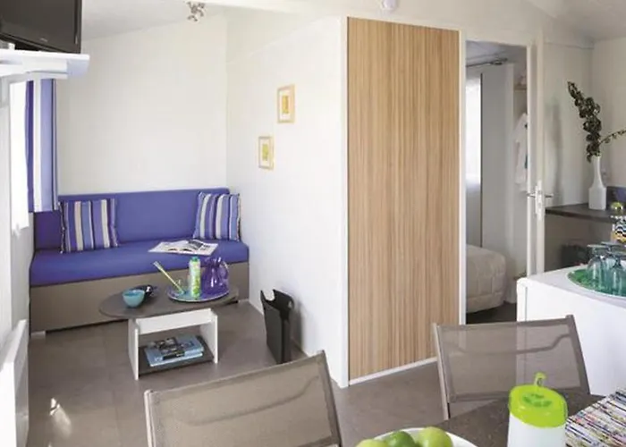 Mobil-home Cosy Avec Terrasse A - Api-1-52-490 Κάμπινγκ Avrillé